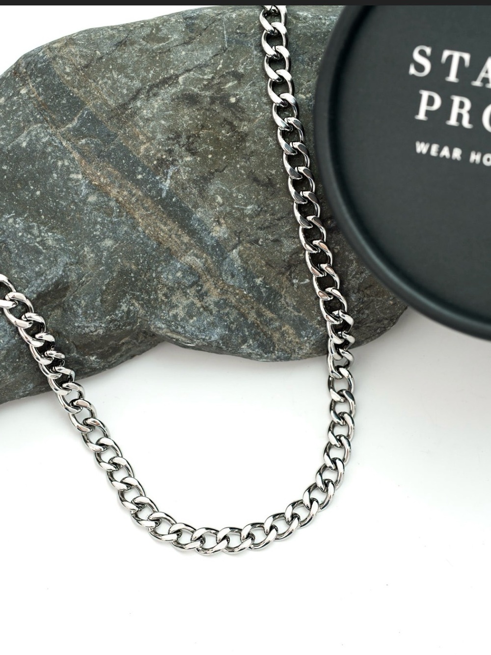 linked curb chain necklace in stainless steel